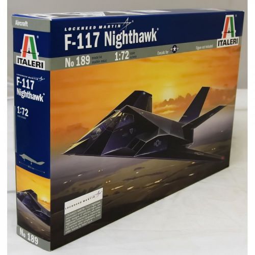 Kit de plastimodelismo para montar e pintar F-117A NIGHTHAWK - escala 1/72